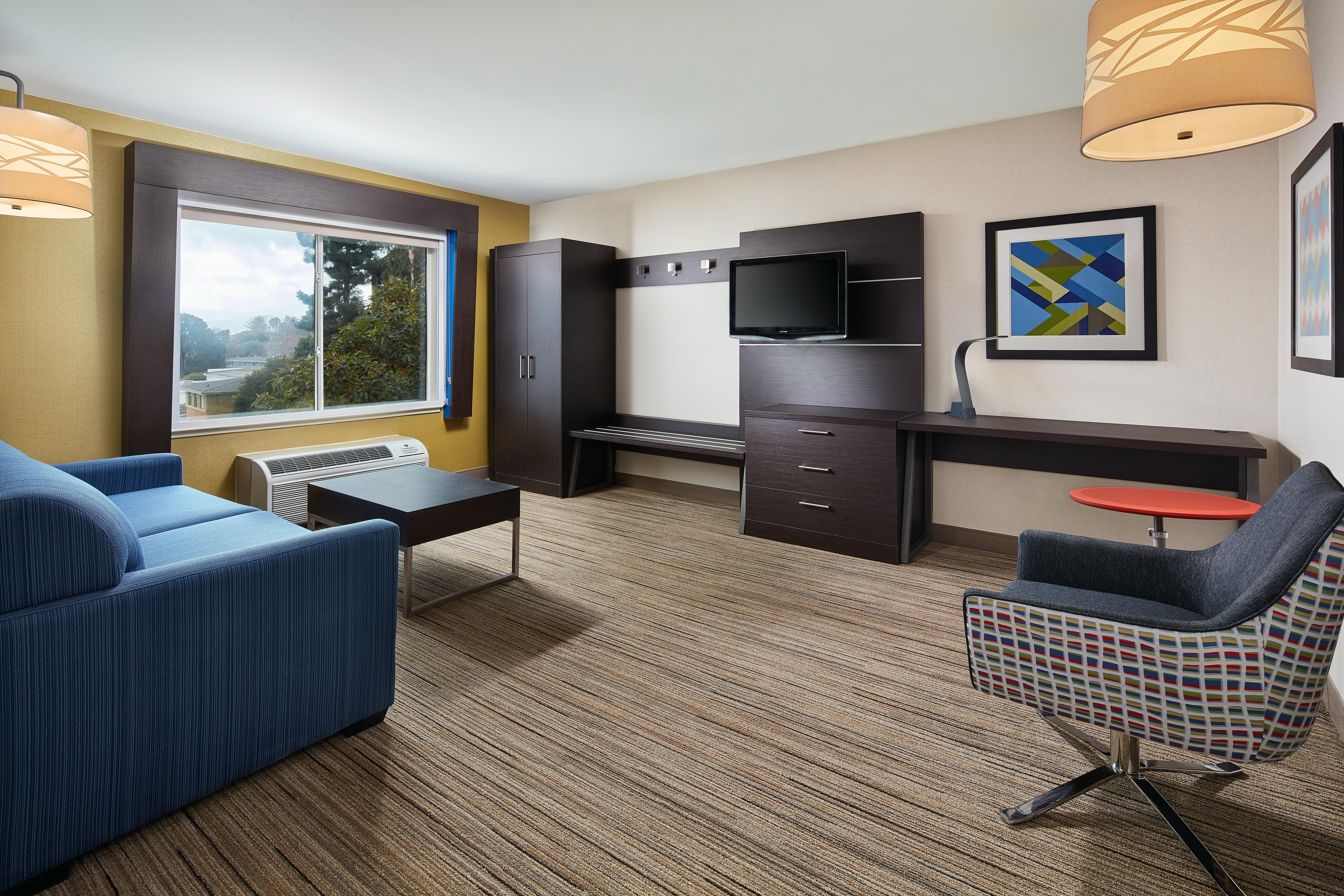Holiday Inn Express Hotel & Suites Belmont By Ihg Екстер'єр фото