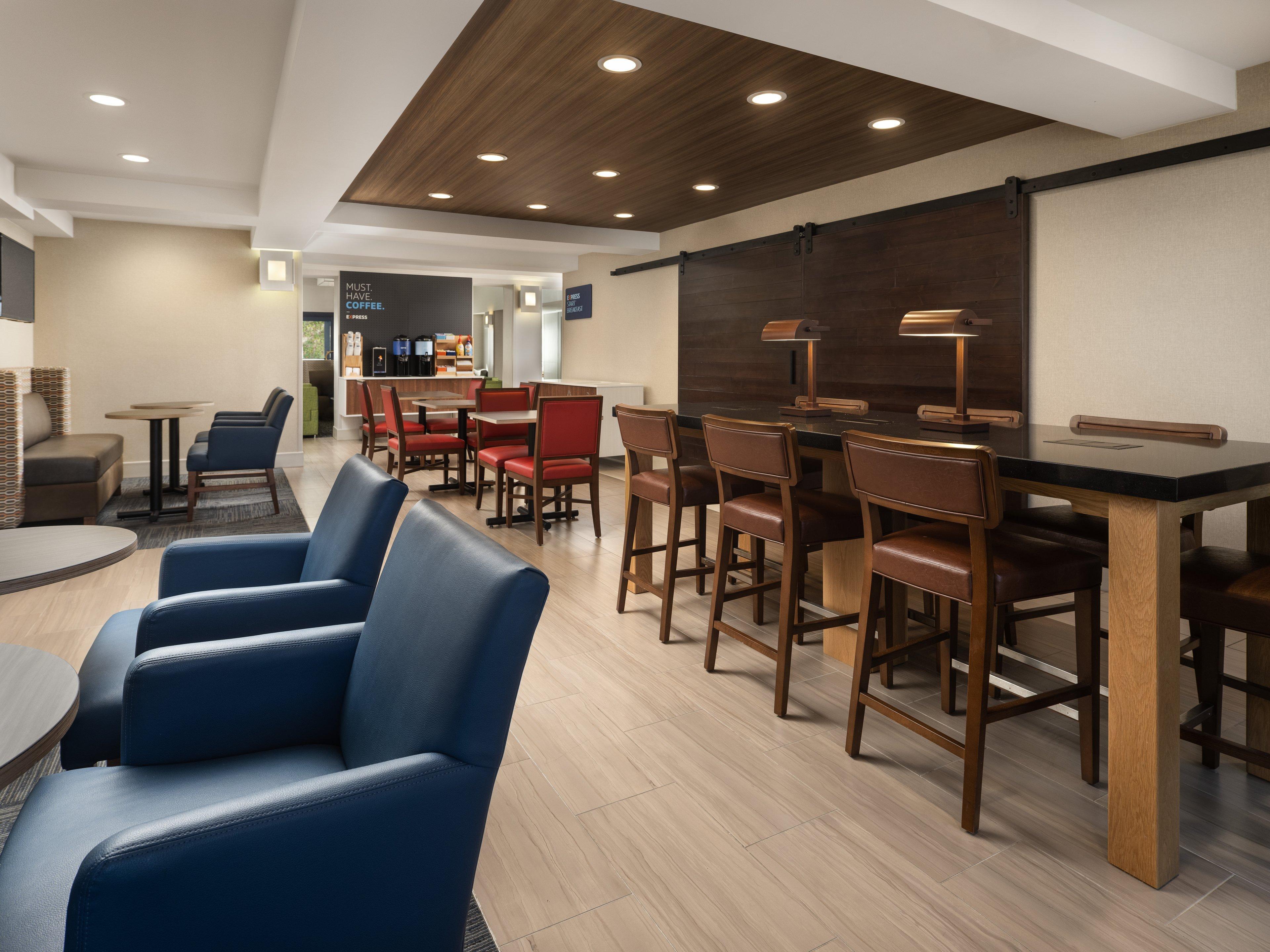 Holiday Inn Express Hotel & Suites Belmont By Ihg Екстер'єр фото