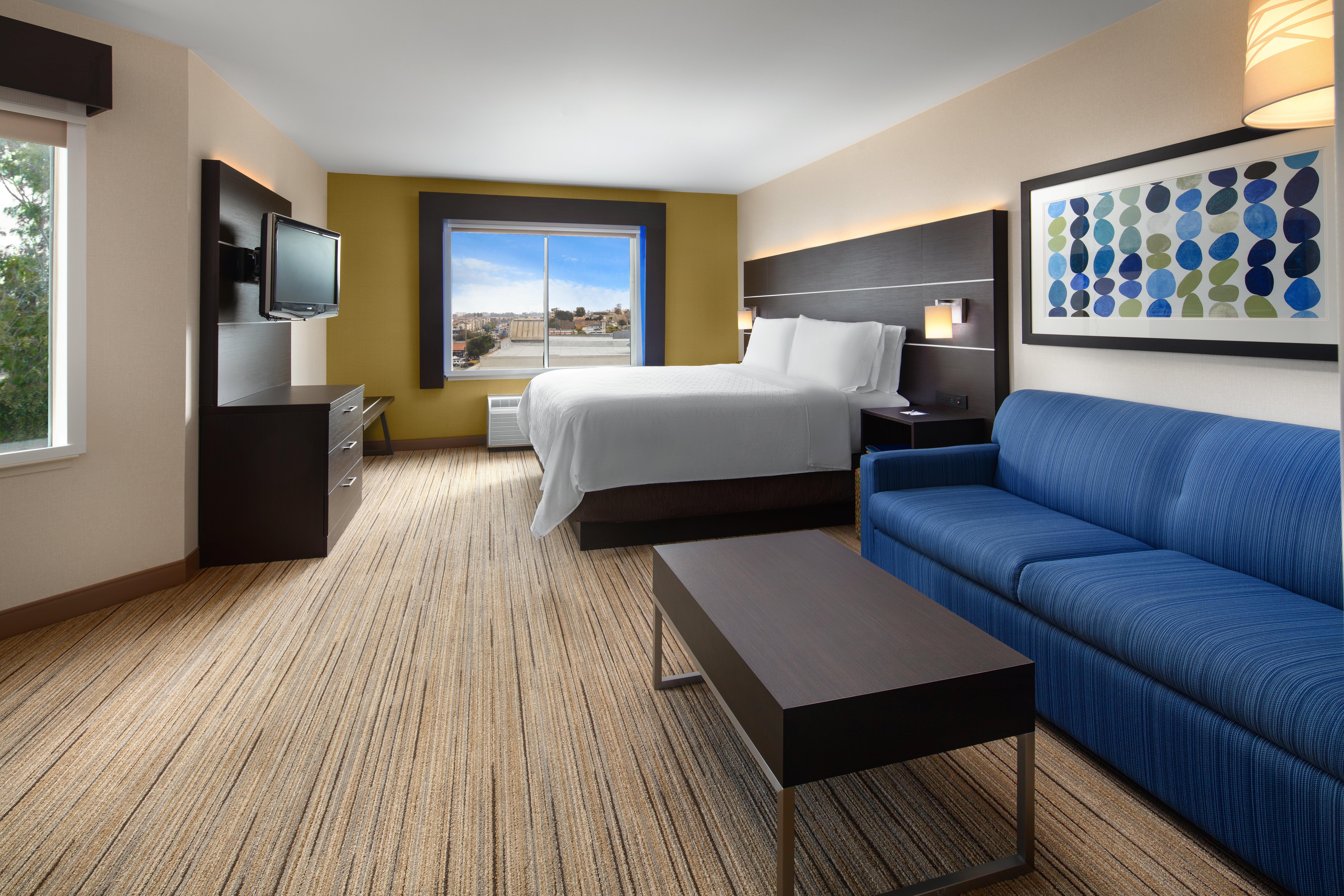 Holiday Inn Express Hotel & Suites Belmont By Ihg Екстер'єр фото