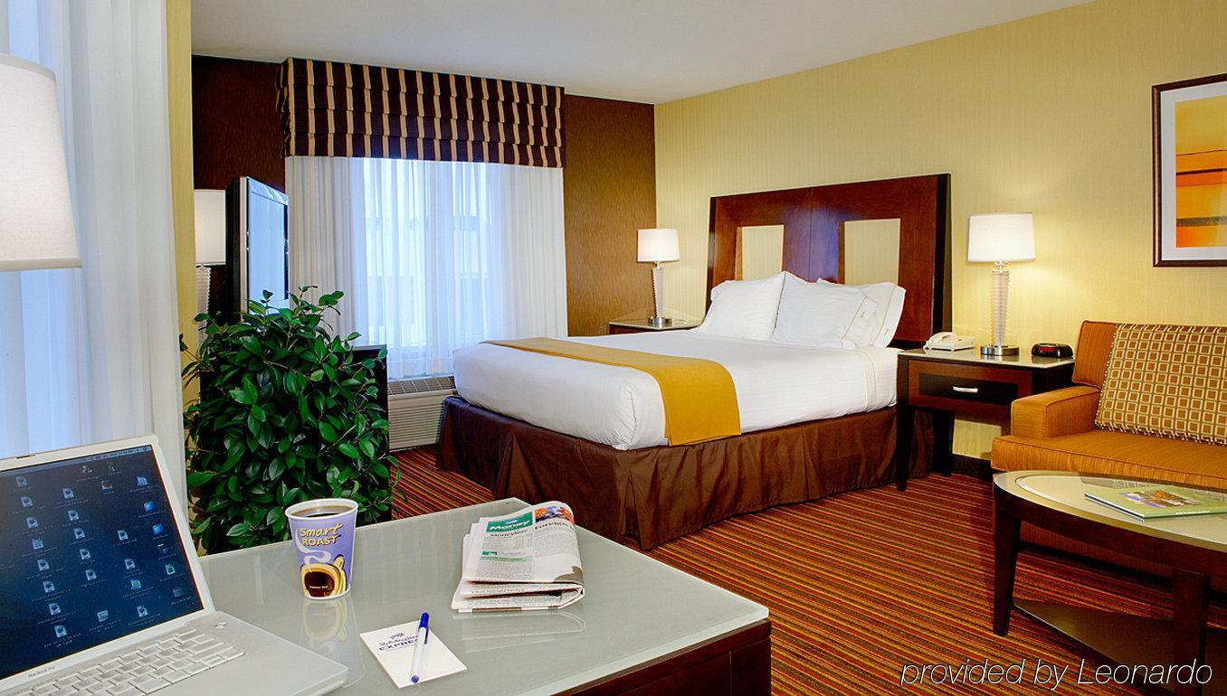Holiday Inn Express Hotel & Suites Belmont By Ihg Екстер'єр фото