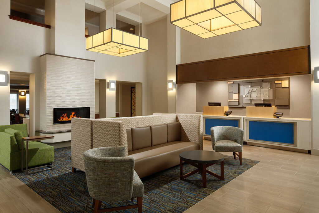 Holiday Inn Express Hotel & Suites Belmont By Ihg Екстер'єр фото